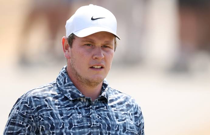 MacIntyre plays through knee cyst to reach the Tour Championship