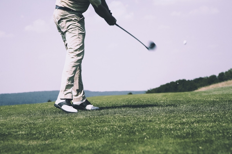 golfer-swinging
