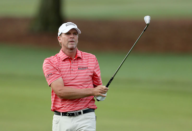 steve-stricker-swinging